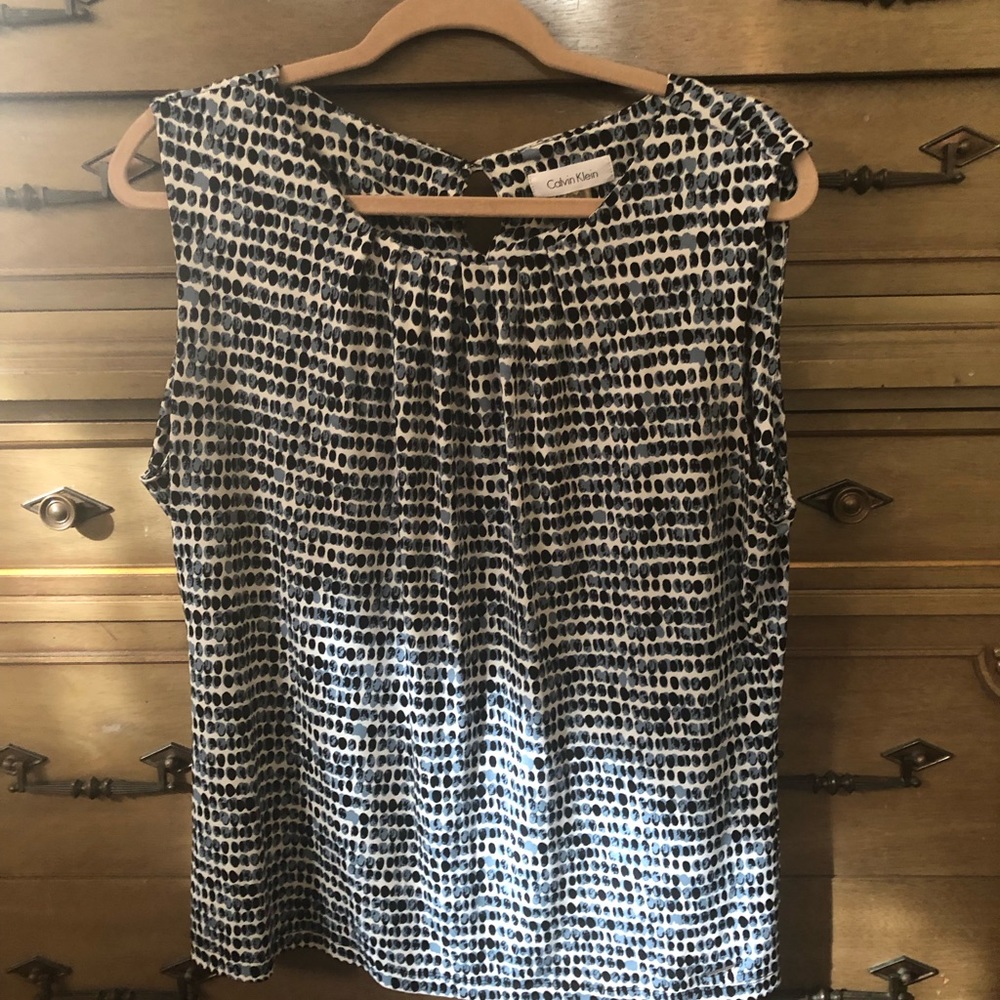 Calvin Klein beautiful sleeveless blouse